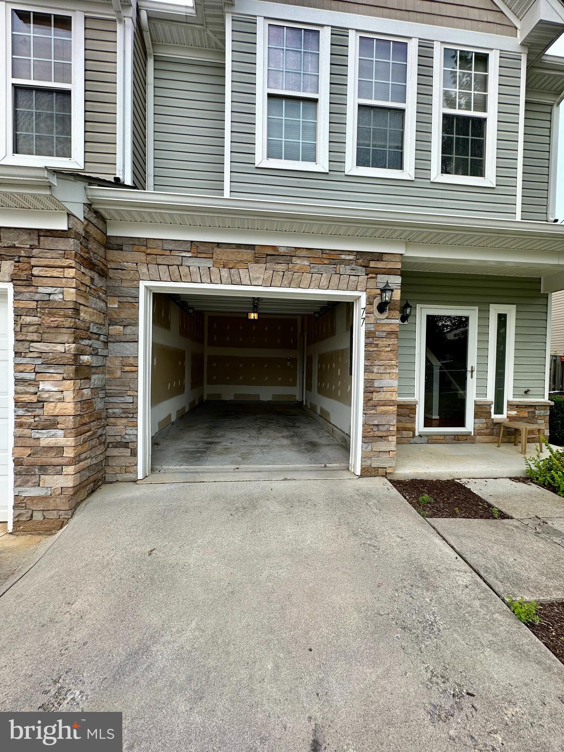 77 Ran Rue Drive Martinsburg, WV 25403 - Photo 3 of 15 Gallery Image 3