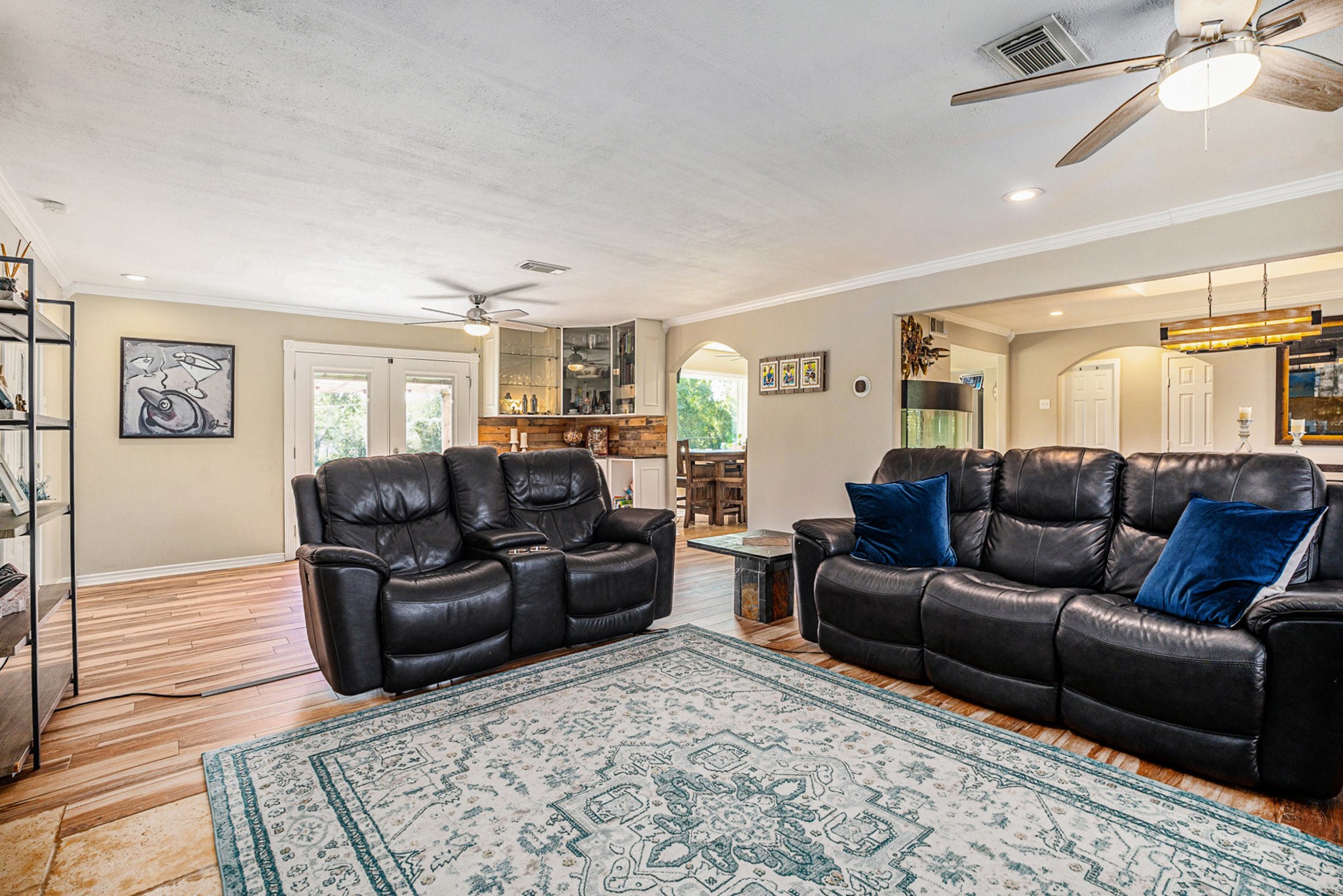 12421 Roy Road, Unit CR105 Pearland, TX 77581 - Photo 13 of 47 Living Room