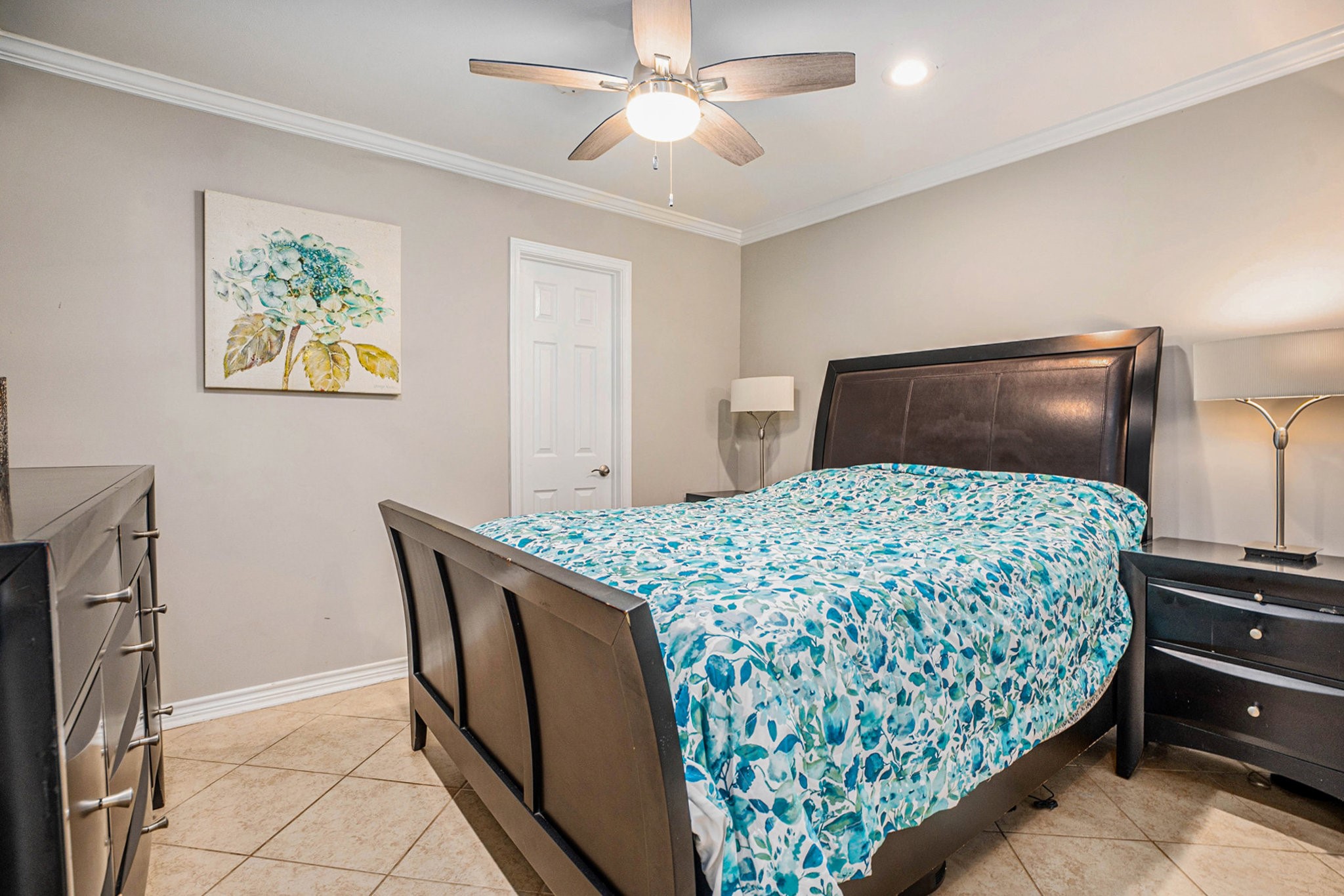 12421 Roy Road, Unit CR105 Pearland, TX 77581 - Photo 23 of 47 Bedroom 1 down