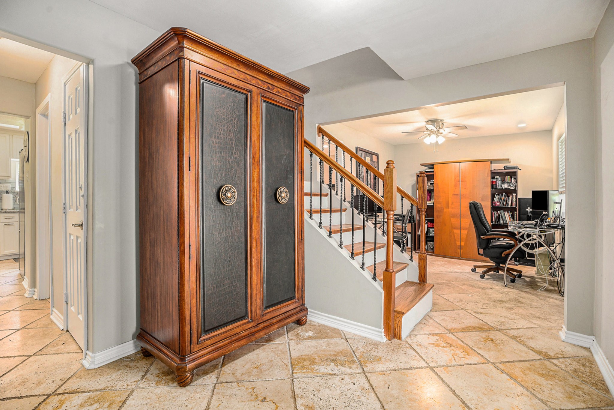 12421 Roy Road, Unit CR105 Pearland, TX 77581 - Photo 30 of 47 Entry