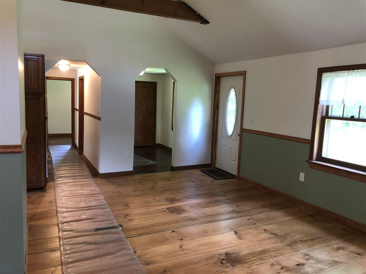 1647 Dover Road Epsom, NH 03234 - Photo 7 of 36