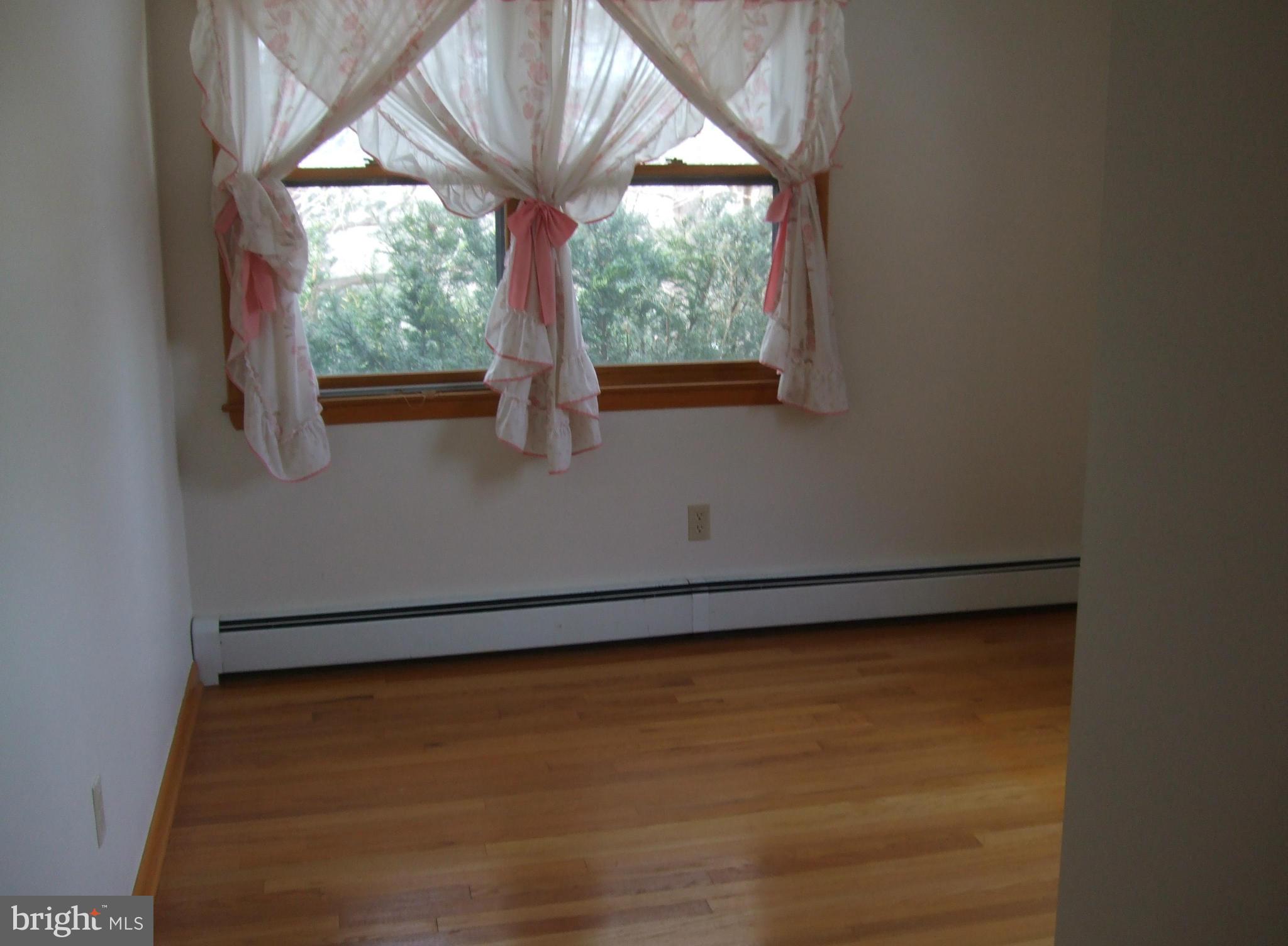 440 Warfieldsburg Road Westminster, MD 21157 - Photo 15 of 26 Bedroom