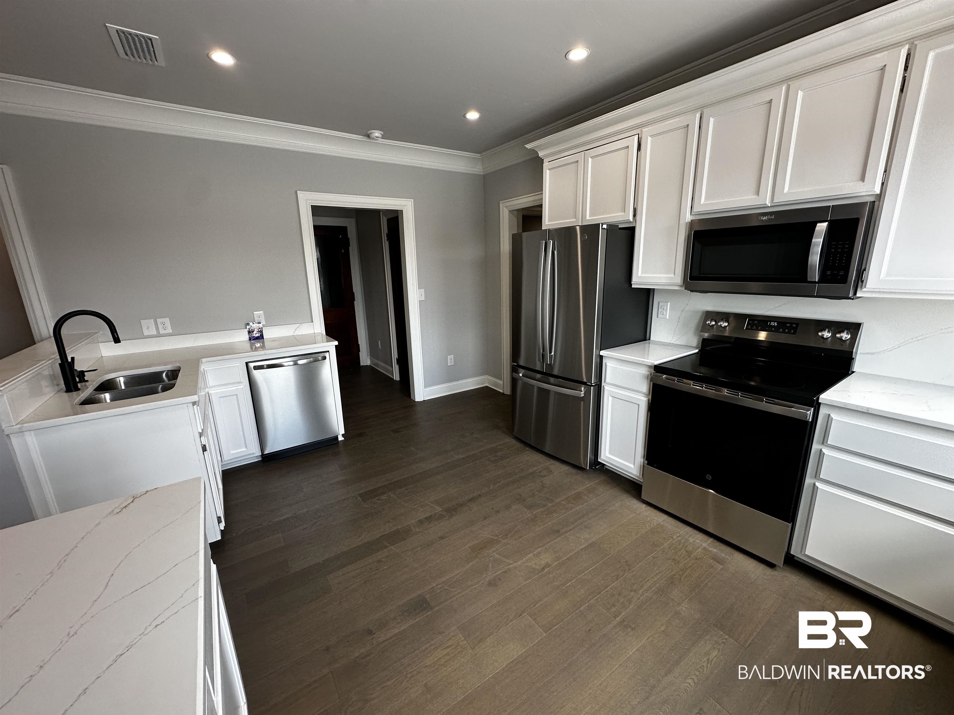 120 North Alston Street, Unit 201 Foley, AL 36535 - Photo 2 of 23