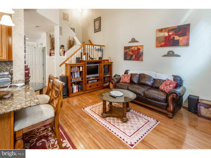 47 Chapel Hill Road Mount Laurel, NJ 08054 - Photo 3 of 25
