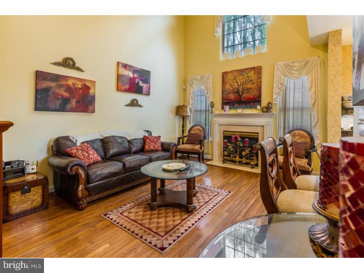 47 Chapel Hill Road Mount Laurel, NJ 08054 - Photo 4 of 25