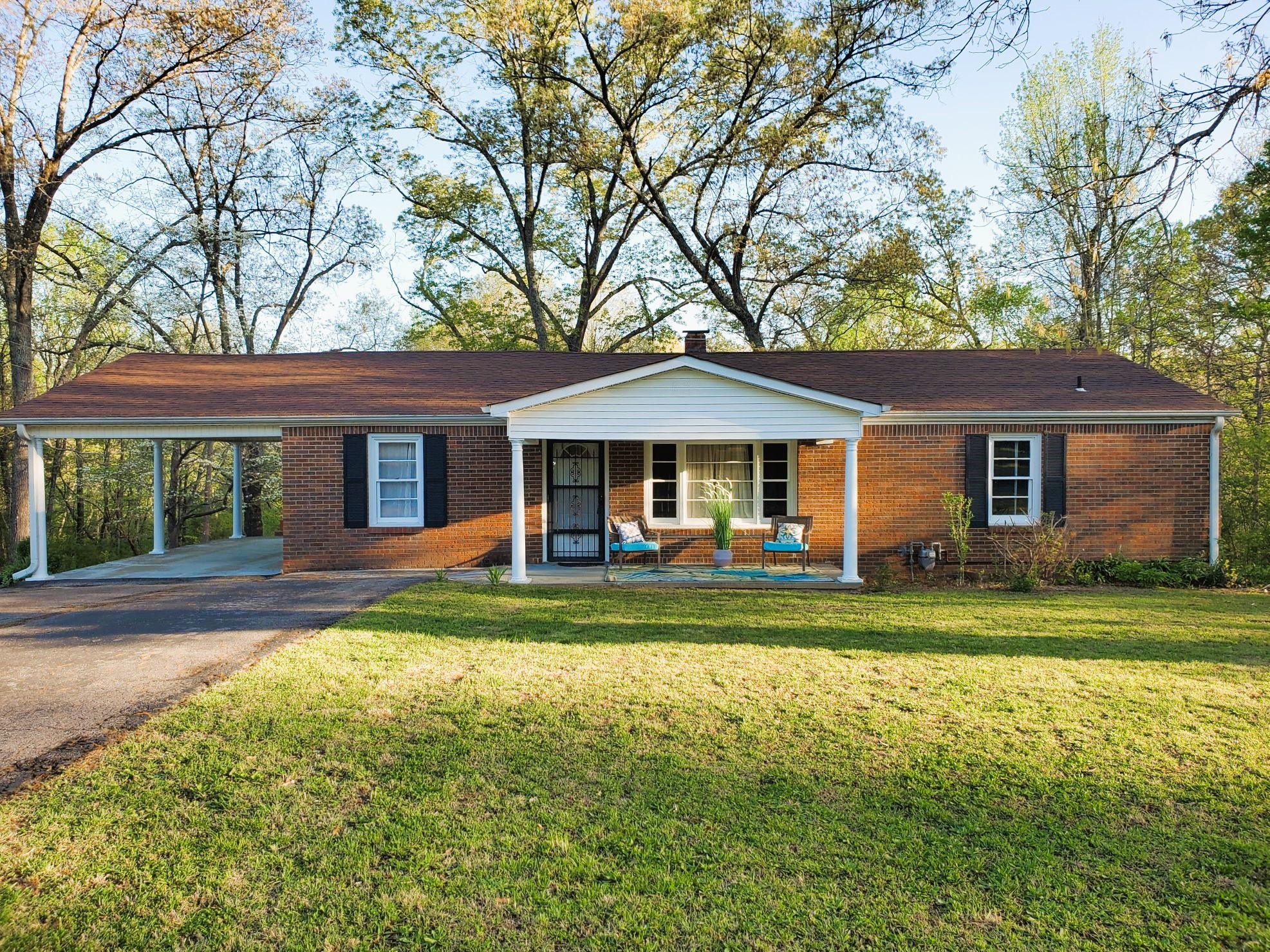280 Blackberry Road Camden, TN 38320 - Photo 1 of 45 Gallery Image 1