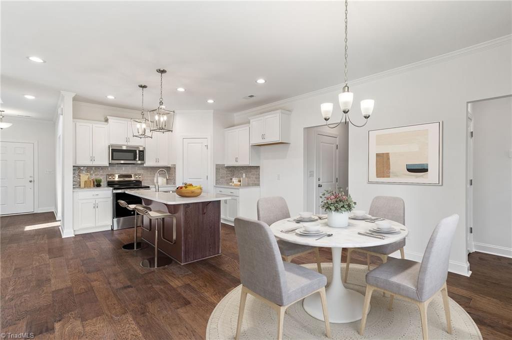 1675 Ashmead Lane Clemmons, NC 27012 - Photo 14 of 47 Virtual staging to highlight creative options with layout and design