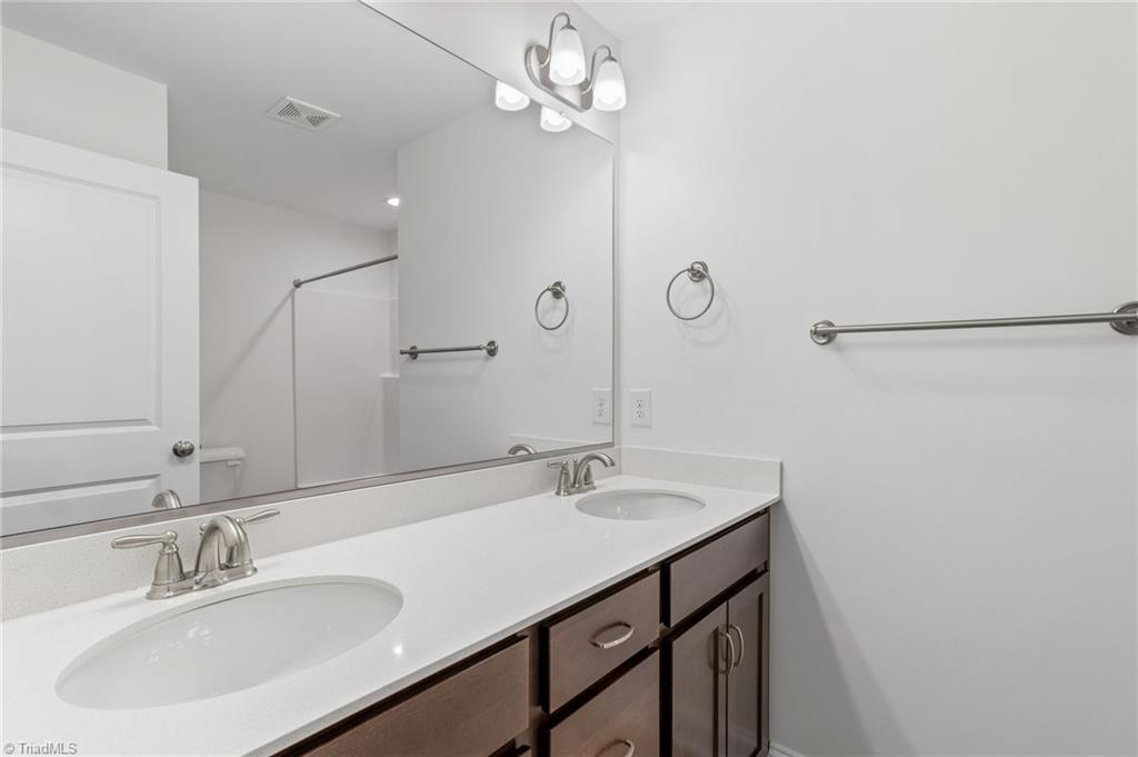 1675 Ashmead Lane Clemmons, NC 27012 - Photo 32 of 47