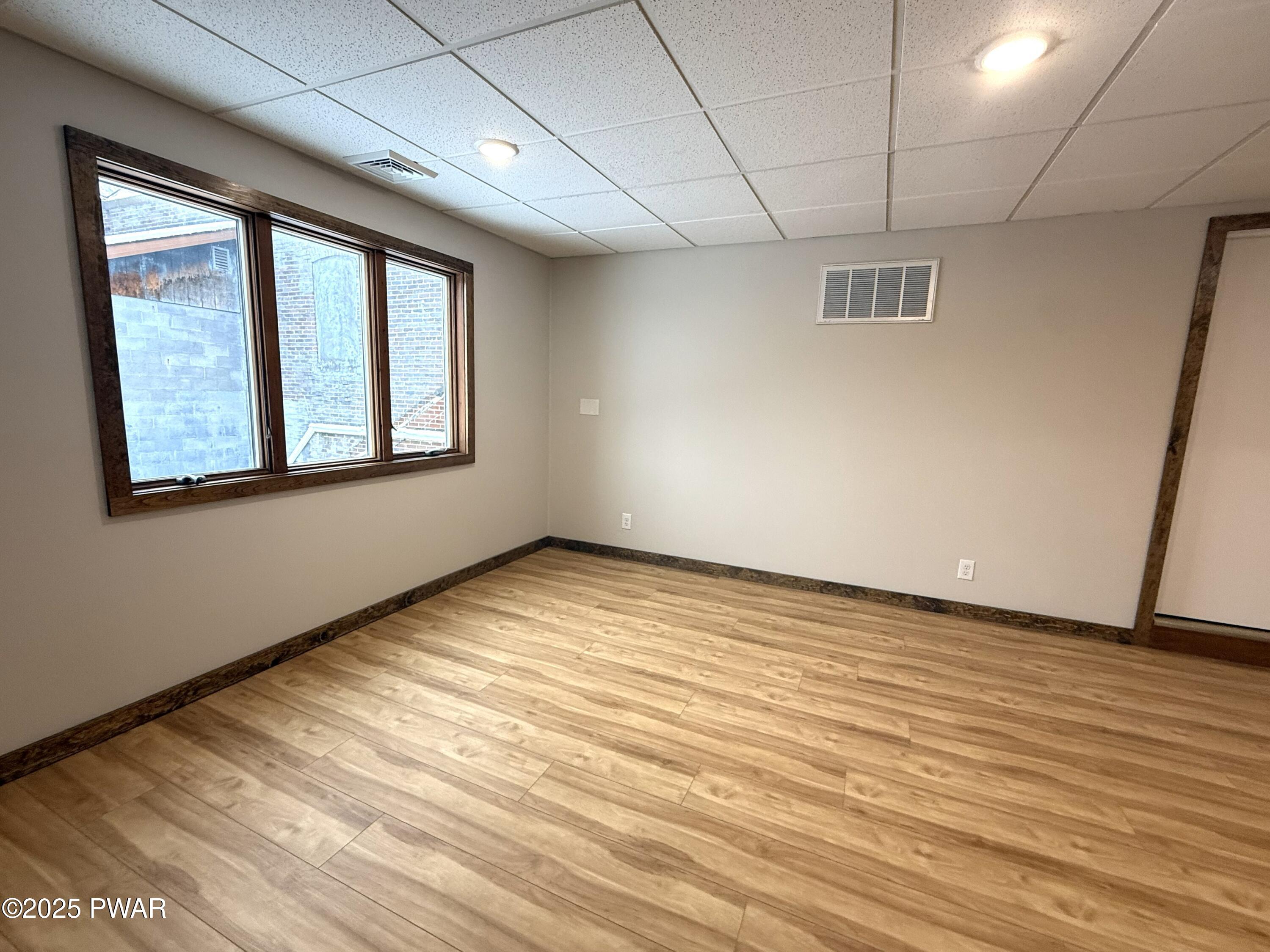 307 Main Avenue, Unit 2 Hawley, PA 18428 - Photo 4 of 22