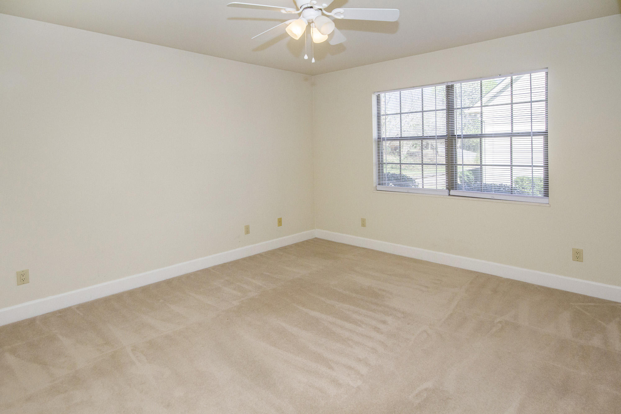109 Capital Circle Oak Ridge, TN 37830 - Photo 15 of 25 IMG_0088