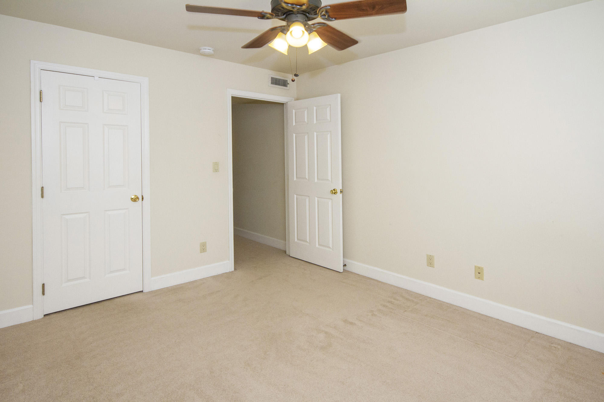 109 Capital Circle Oak Ridge, TN 37830 - Photo 20 of 25 IMG_0094