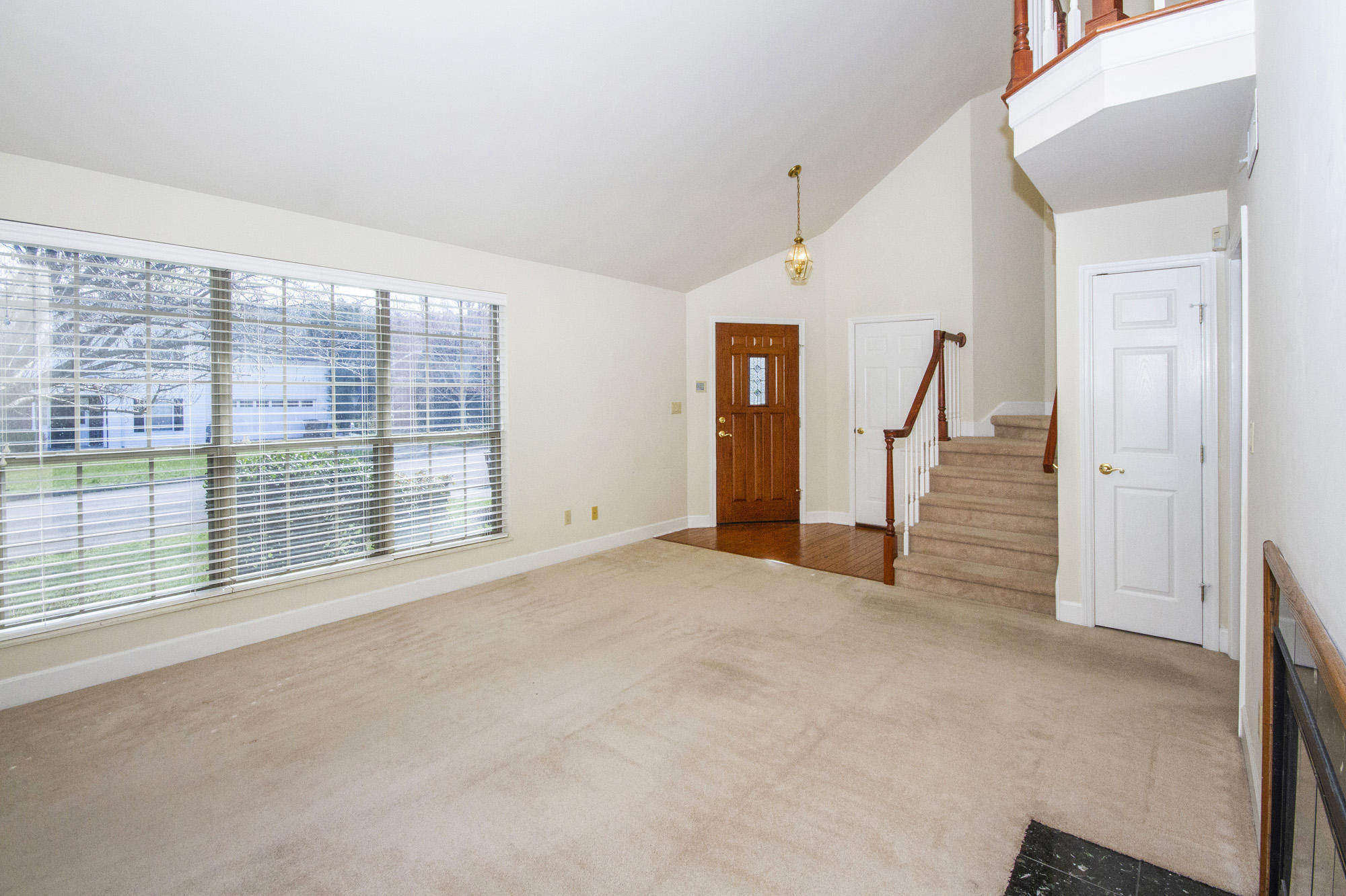 109 Capital Circle Oak Ridge, TN 37830 - Photo 4 of 25 IMG_0073