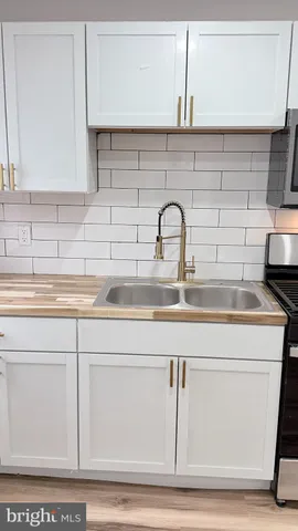 $289,900 | 2705 Speakman Place, Wilmington, DE 19802