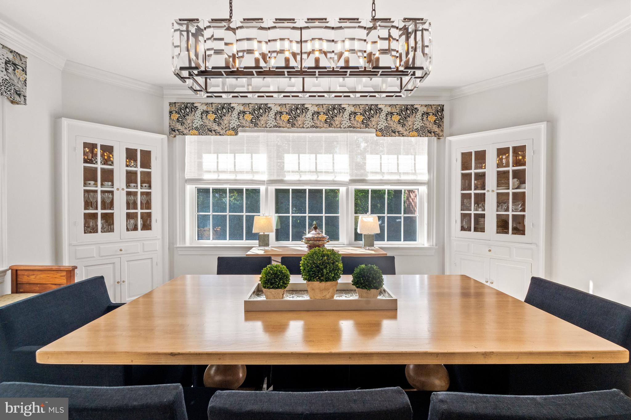 8007 Glendale Road Chevy Chase, MD 20815 - Photo 18 of 51 Main Level - Dining Room