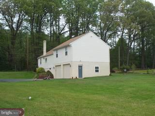 103 Cedarcroft Road Kennett Square, PA 19348 - Photo 2 of 6 Gallery Image 2