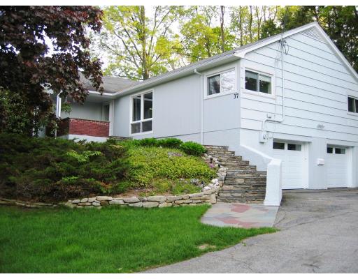 37 Rustic Drive Worcester, MA 01609 - Photo 2 of 30 Gallery Image 2