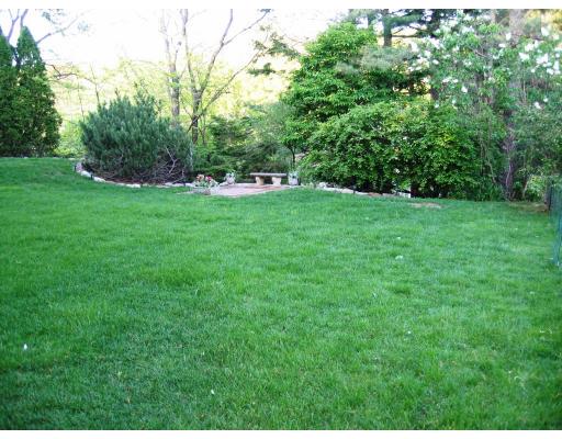 37 Rustic Drive Worcester, MA 01609 - Photo 28 of 30 Gallery Image 28