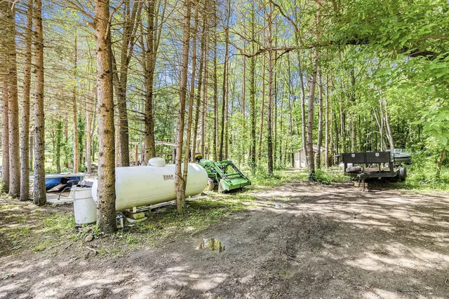 $80,000 | 2407 Gale Road, Eaton Rapids, MI 48827