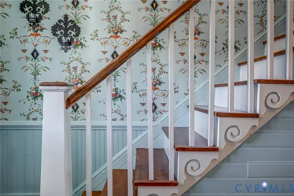 a view of entryway