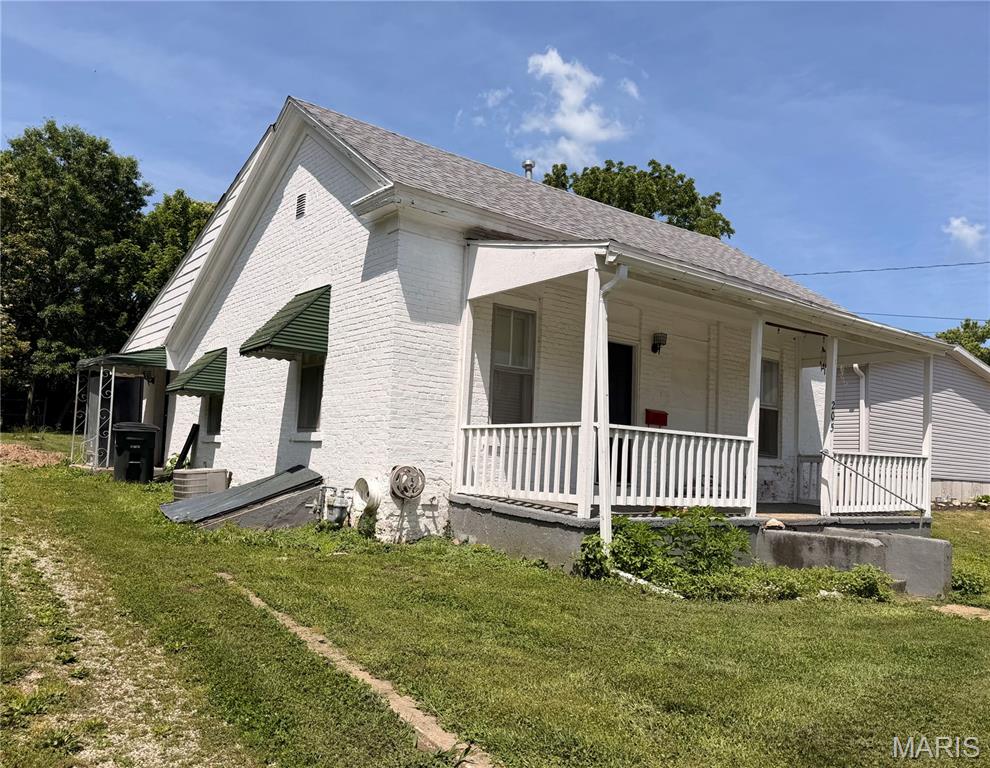 205 West 2nd Street Fulton, MO 65251 - Photo 3 of 32