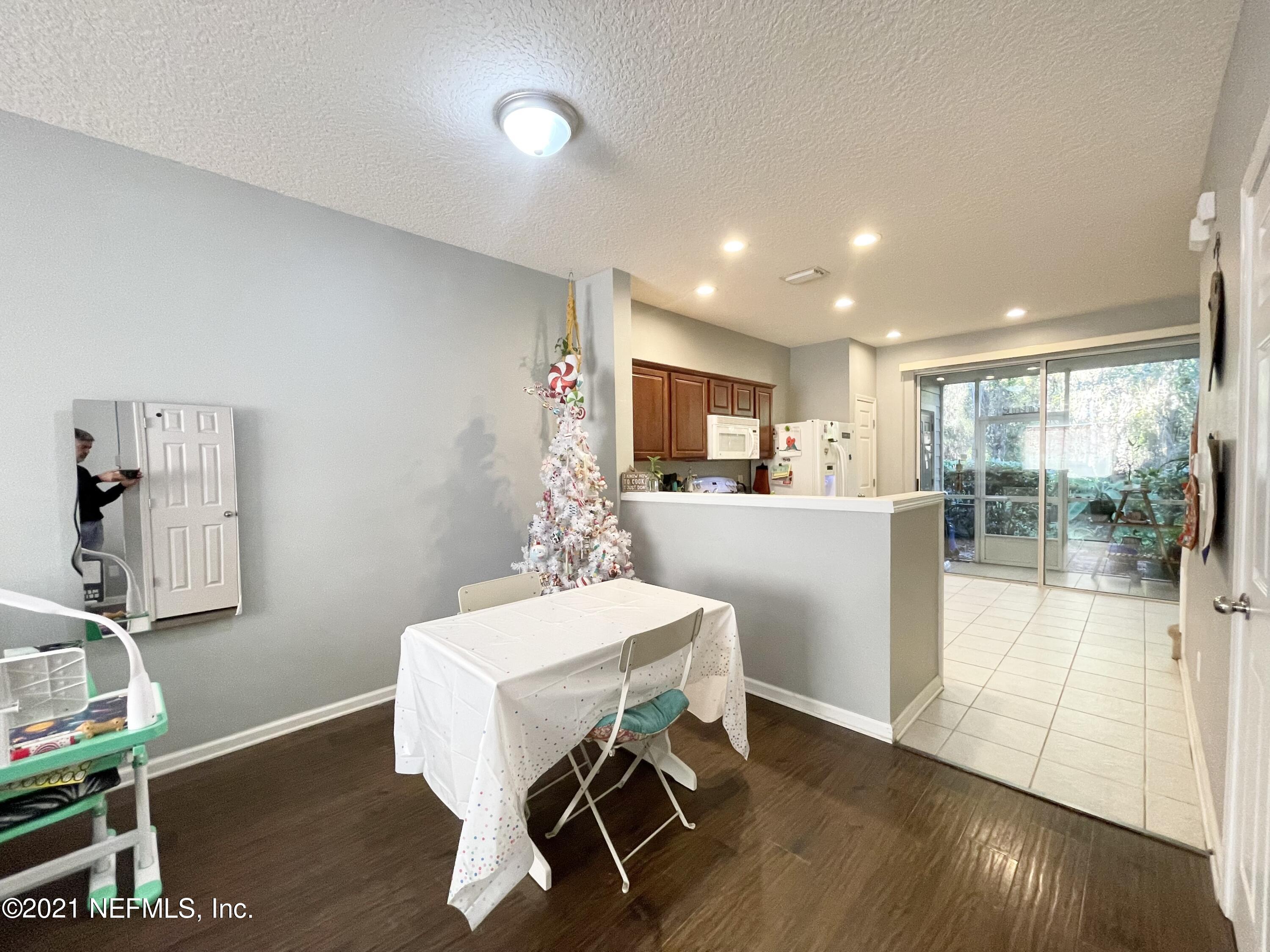3585 Pebble Path Lane Jacksonville, FL 32224 - Photo 10 of 39 DINING