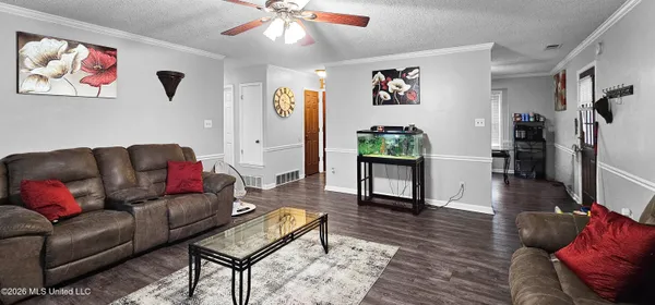 $247,500 | 631 Woodsmoke Drive, Southaven, MS 38671