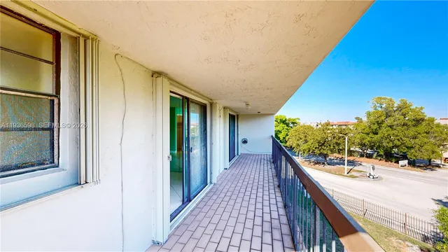 $240,000 | 1300 Southwest 122nd Avenue, Unit 419B2, Miami, FL 33184