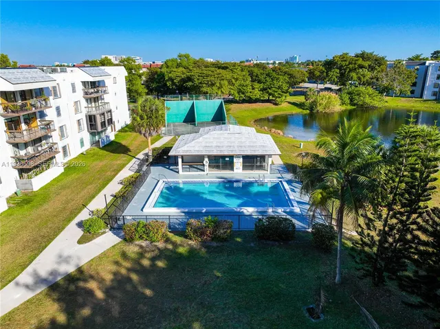 $240,000 | 1300 Southwest 122nd Avenue, Unit 419B2, Miami, FL 33184