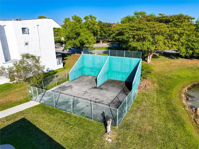 $240,000 | 1300 Southwest 122nd Avenue, Unit 419B2, Miami, FL 33184