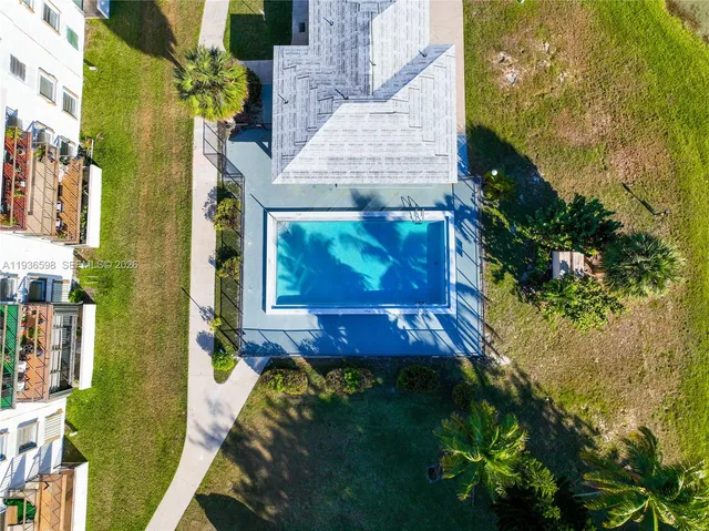 $240,000 | 1300 Southwest 122nd Avenue, Unit 419B2, Miami, FL 33184