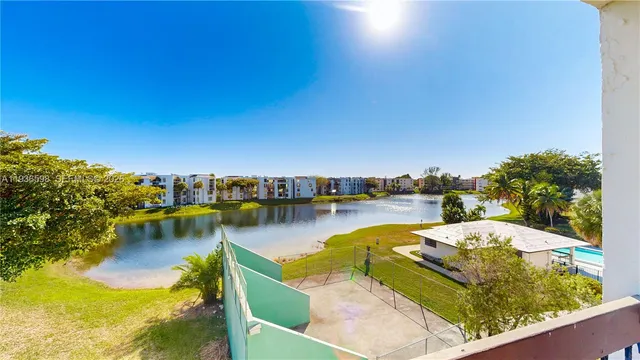 $240,000 | 1300 Southwest 122nd Avenue, Unit 419B2, Miami, FL 33184