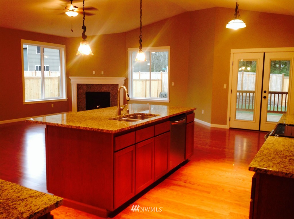 713 183rd Street Southeast Bothell, WA 98012 - Photo 3 of 8 Gallery Image 3