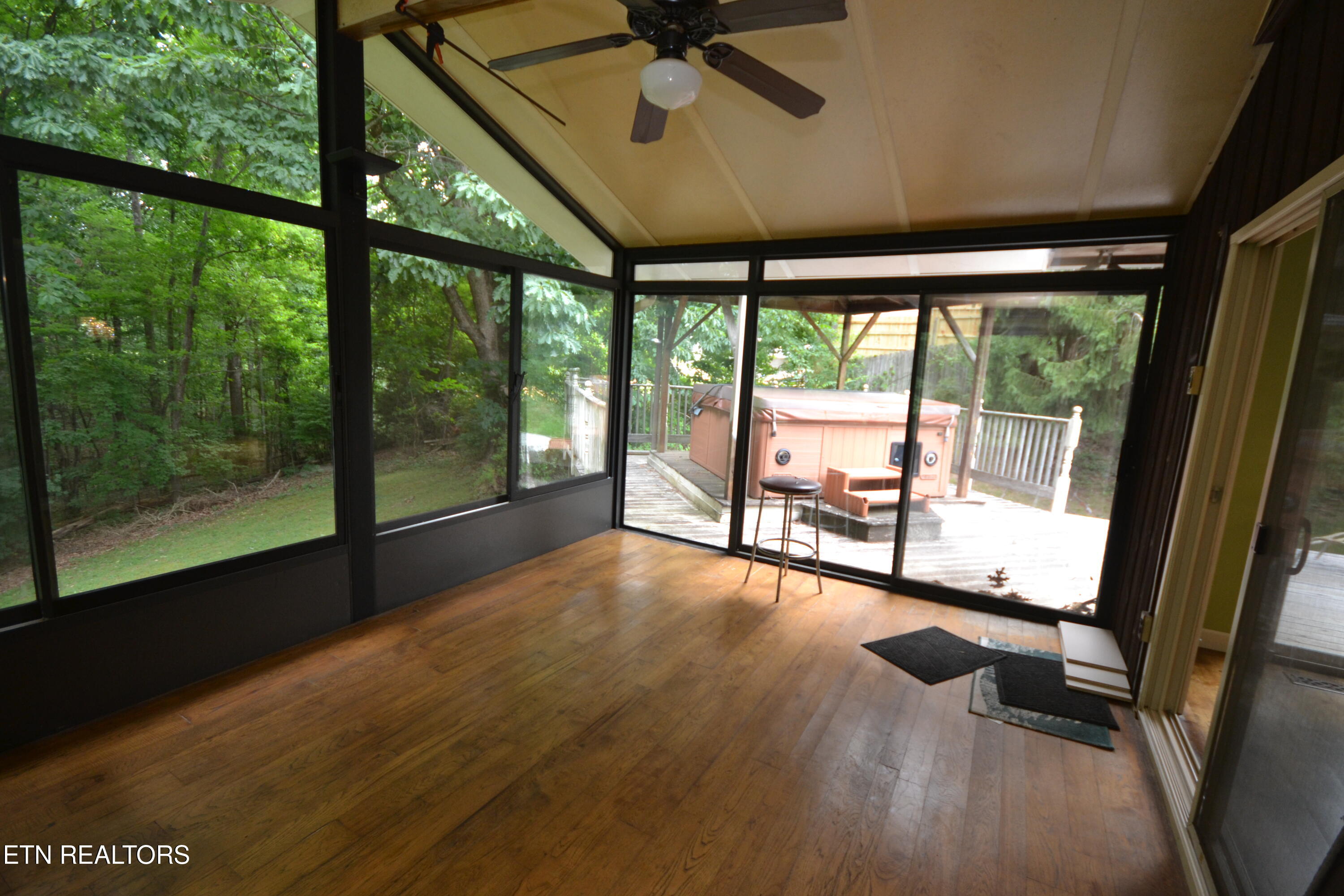 6703 Cate Road Powell, TN 37849 - Photo 10 of 23 Sunroom