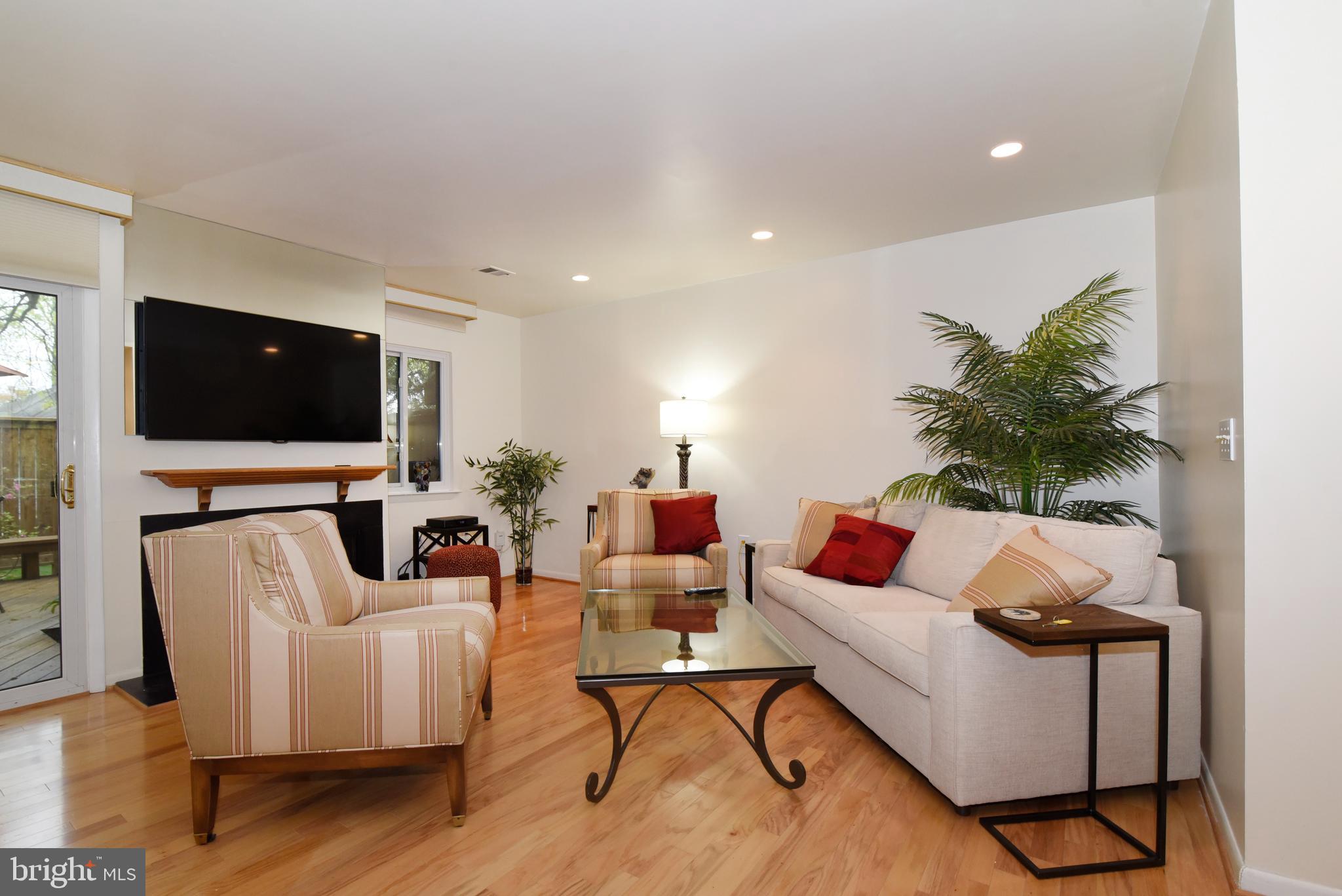 1990 Winterport Cluster Reston, VA 20191 - Photo 5 of 26 Gallery Image 5