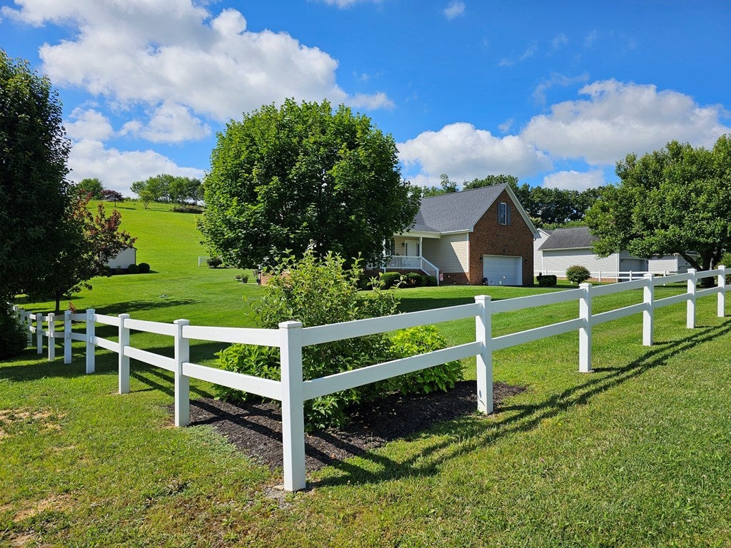 920 Old Ebenezer Road Marion, VA 24354 - Photo 6 of 52 Gallery Image 6