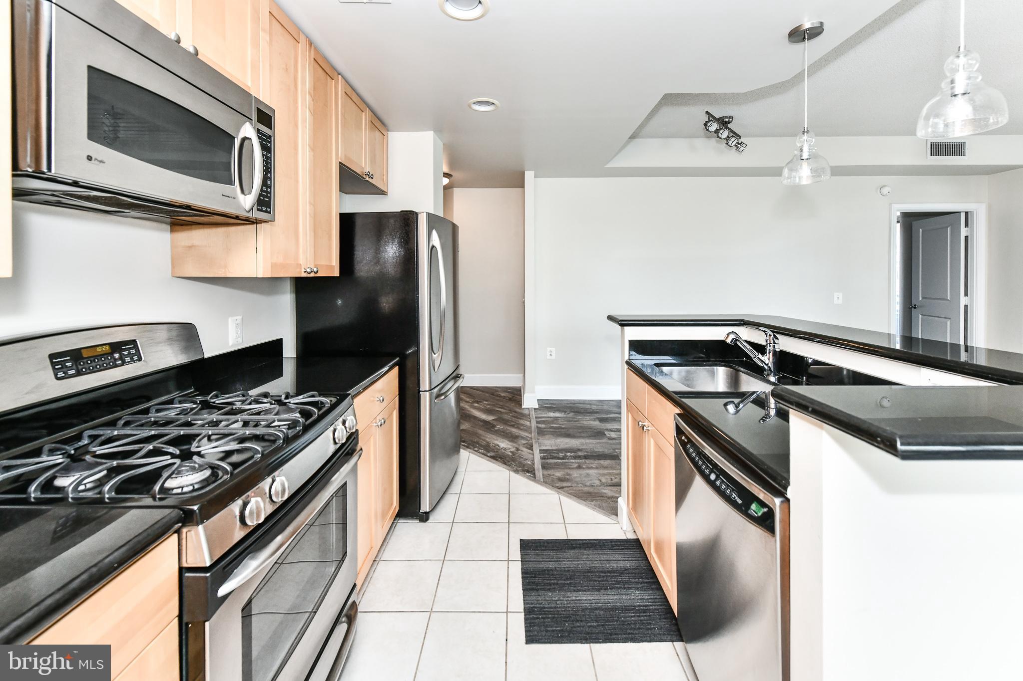 3650 South Glebe Road, Unit 343 Arlington, VA 22202 - Photo 4 of 43