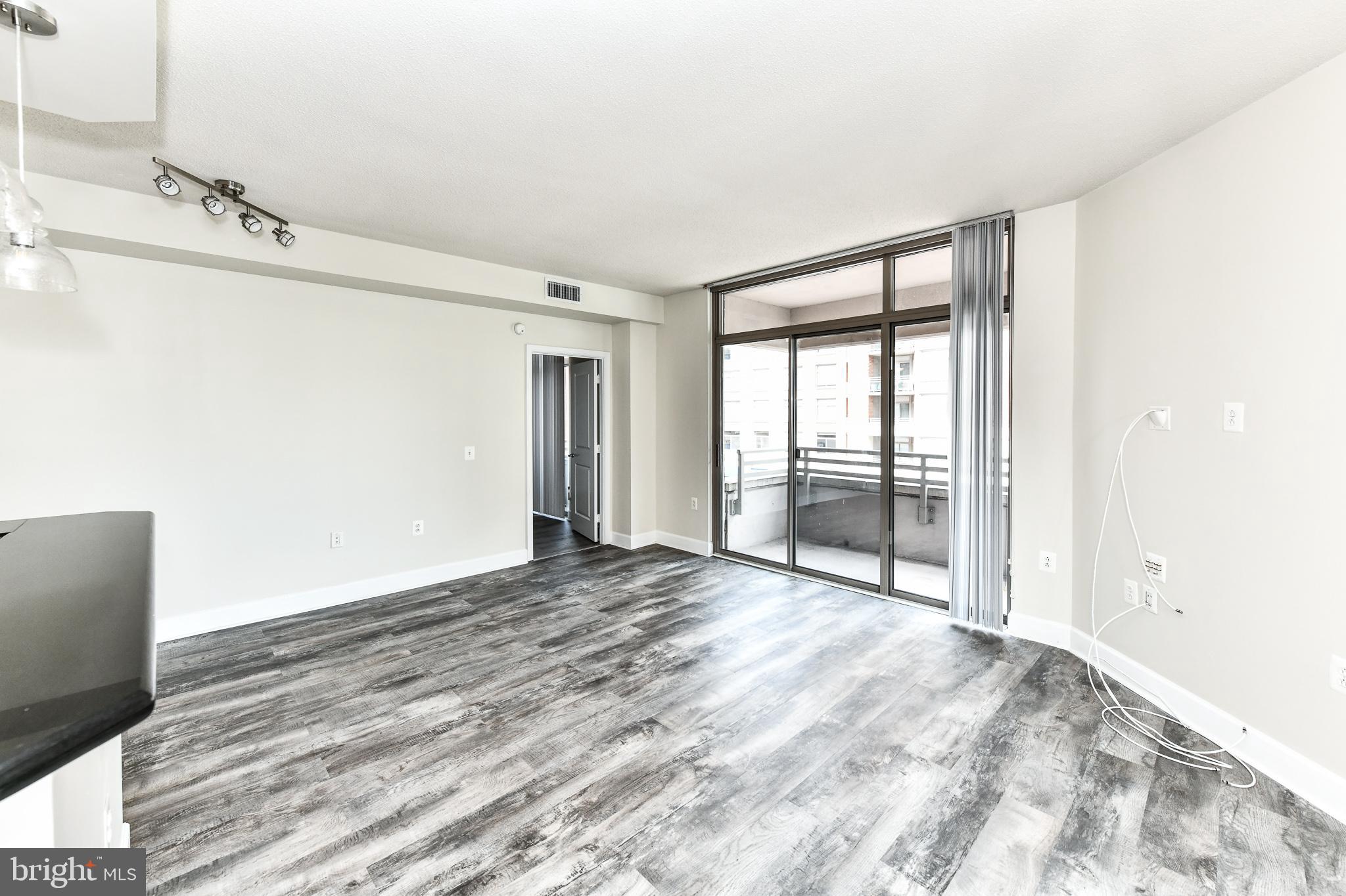 3650 South Glebe Road, Unit 343 Arlington, VA 22202 - Photo 6 of 43