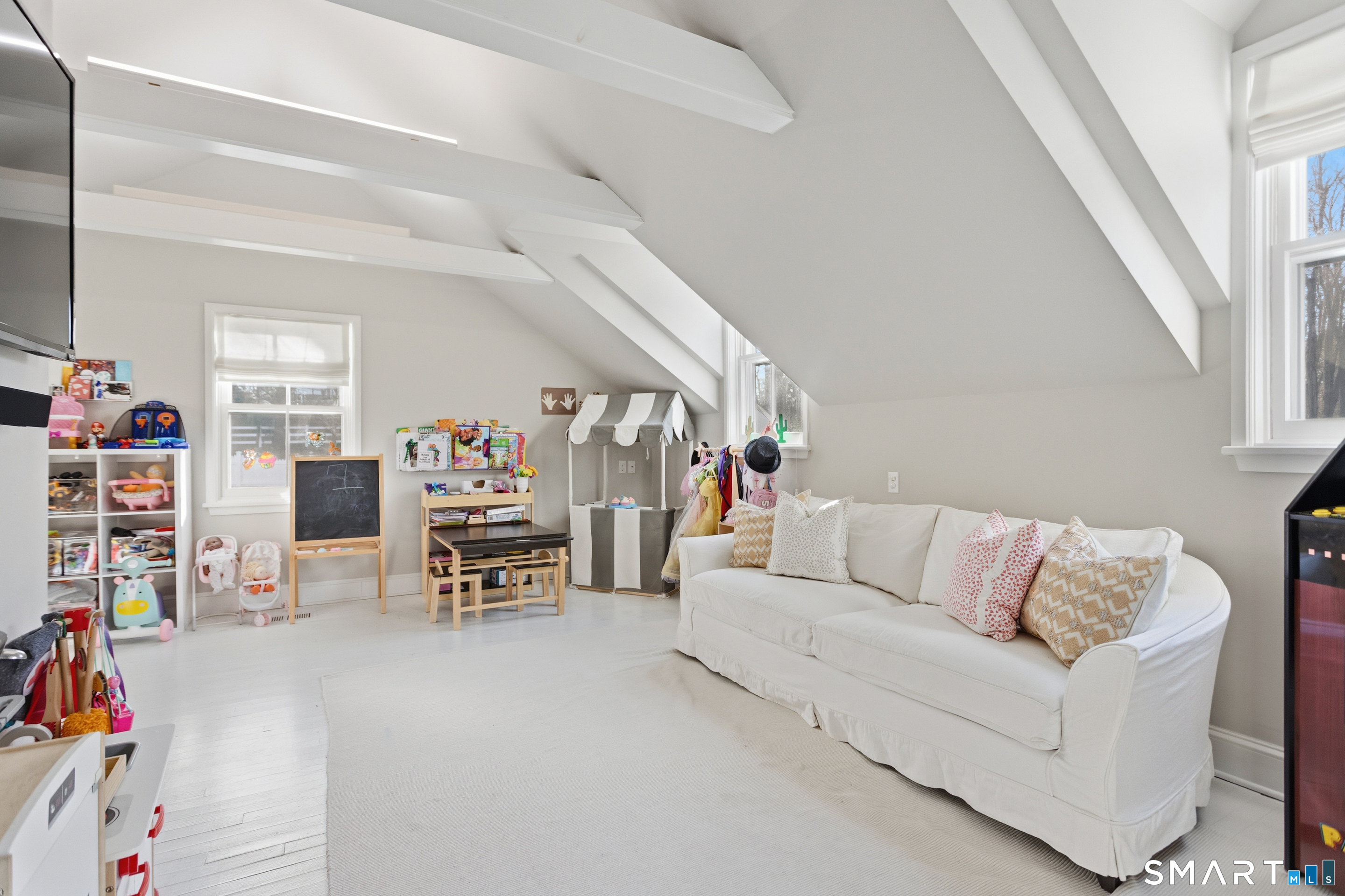 267 Brookside Road Darien, CT 06820 - Photo 18 of 26