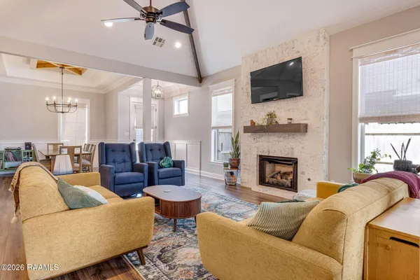 $350,000 | 215 Whispering Meadows Road, Broussard, LA 70518