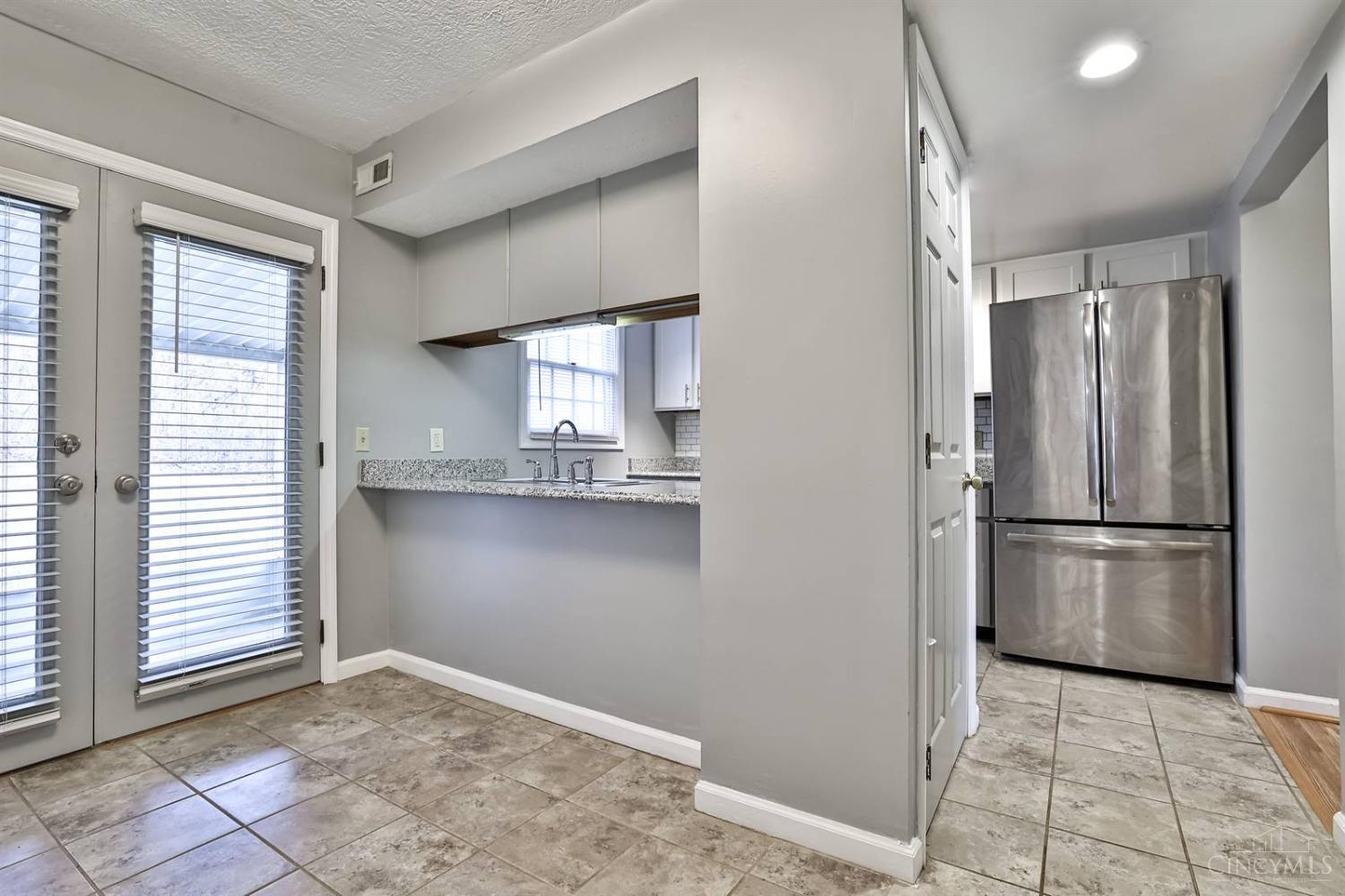 5664 Rapid Run Road, Unit 8 Cincinnati, OH 45238 - Photo 15 of 40 Gallery Image 15