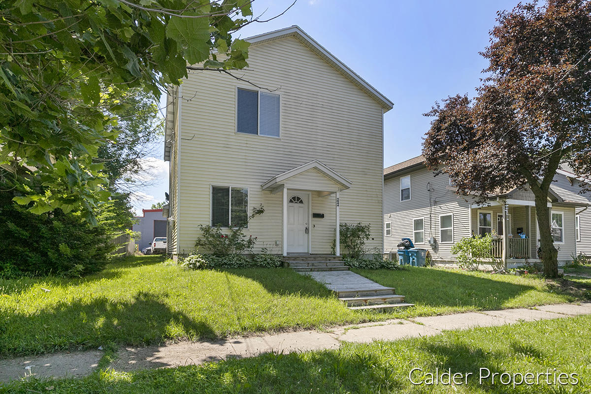 1044 Rathbone Street Southwest Wyoming, MI 49509 - Photo 1 of 21 IMG_1001