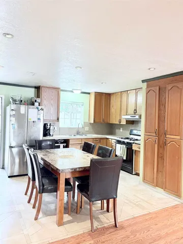 $757,500 | 177 Mayfair Street, Oceanside, CA 92058