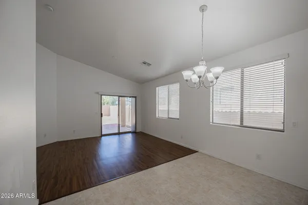 $1,995 | 6918 South 37th Glen, Phoenix, AZ 85041