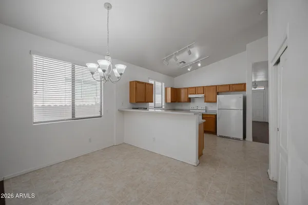 $2,050 | 6918 South 37th Glen, Phoenix, AZ 85041