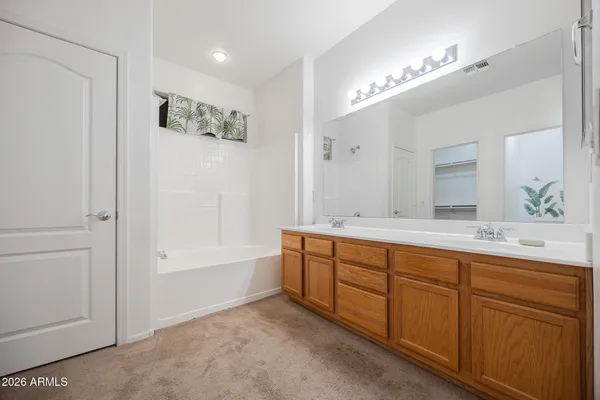 $1,995 | 6918 South 37th Glen, Phoenix, AZ 85041