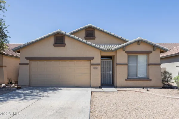 $2,050 | 6918 South 37th Glen, Phoenix, AZ 85041