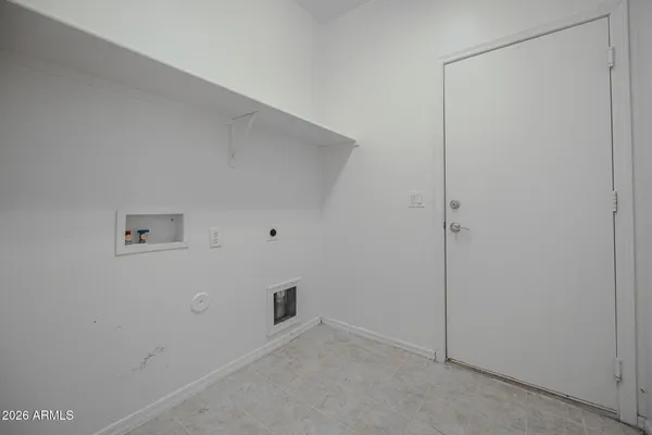 $1,995 | 6918 South 37th Glen, Phoenix, AZ 85041