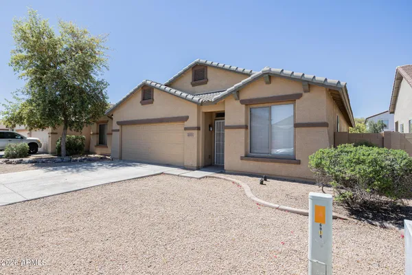$2,150 | 6918 South 37th Glen, Phoenix, AZ 85041