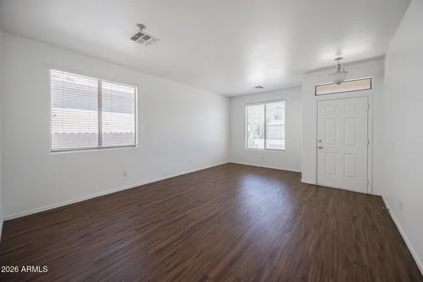 $1,995 | 6918 South 37th Glen, Phoenix, AZ 85041