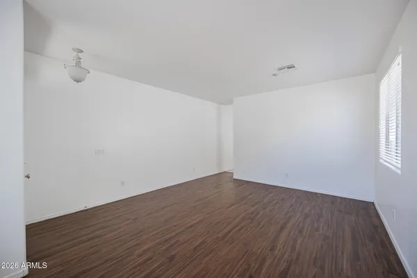 $1,995 | 6918 South 37th Glen, Phoenix, AZ 85041